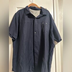 G.H. Bass and Co. short-sleeve button-down shirt